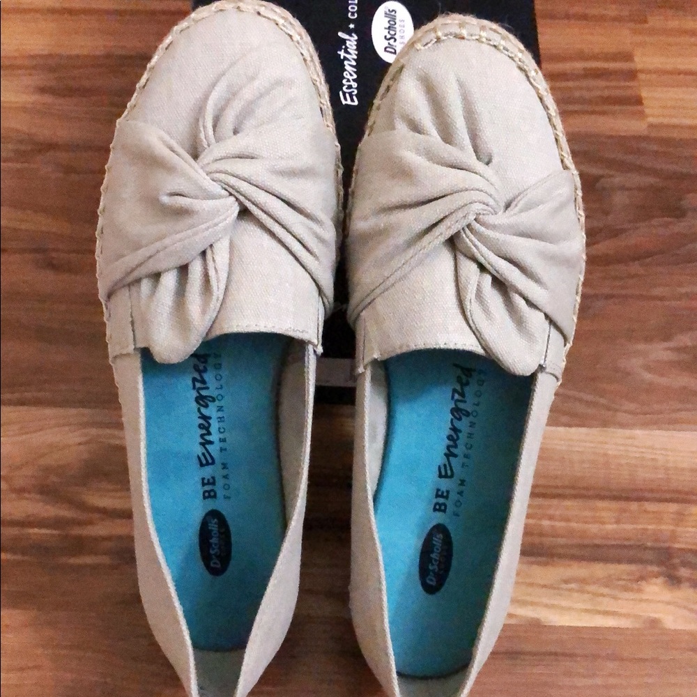 NWT Dr Scholl's Bow Canvas Shoes